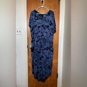 Livi blue tie-dye rayon/spandex short-sleeve maxi dress 22/24 (about 2X)